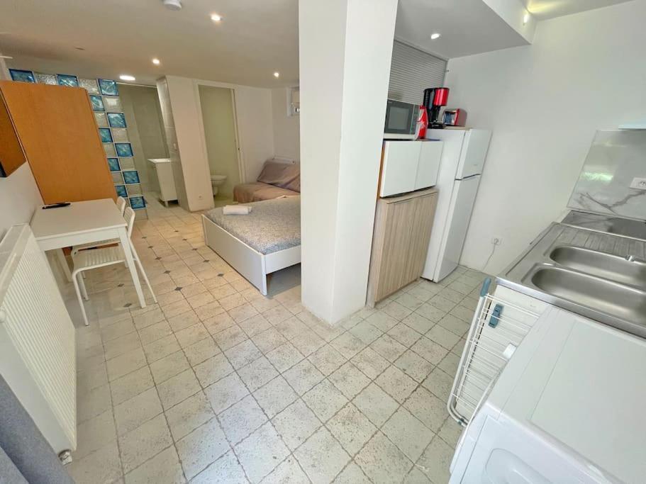 Villa 4 Appartements - Proche Centre Кан сюр Мер Екстериор снимка